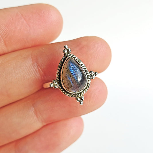 Anillo Delhi Ajustable de Labradorita y Plata de Ley 925