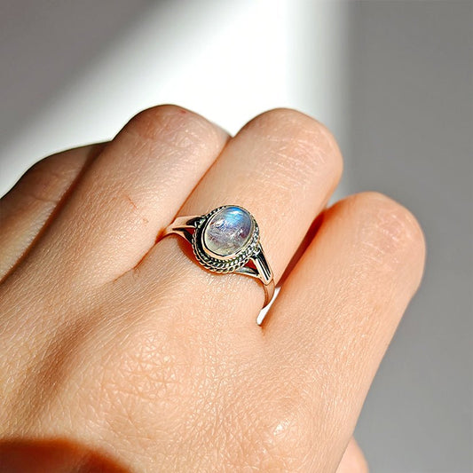 Anillo 'Idun' de Piedra de Luna - Plata de Ley