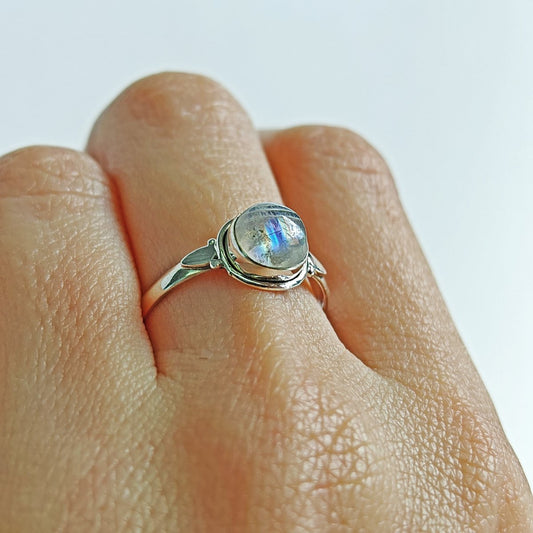 Anillo 'Kira' de Piedra de Luna - Plata de Ley