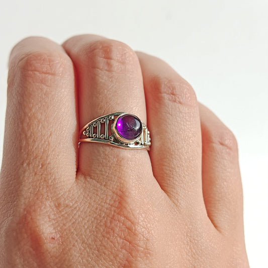 Anillo 'Laksmi' de Amatista - Plata de Ley