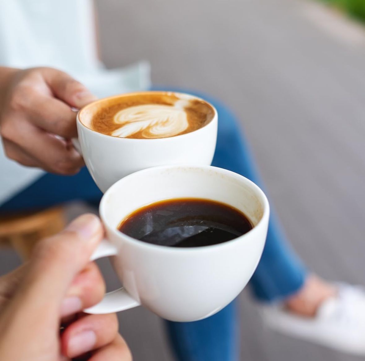 Café orgánico colombiano Juan Valdez en paquete de 1 kg, café de alta calidad de la marca AZALA GOURMET.