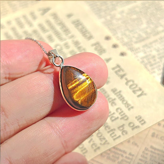 Colgante 'Danu' Ojo de Tigre y Plata de Ley 925