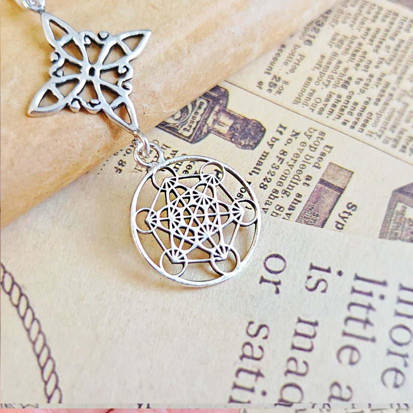 Colgante Nudo de Bruja & Cubo de Metatrón - Plata de Ley 925