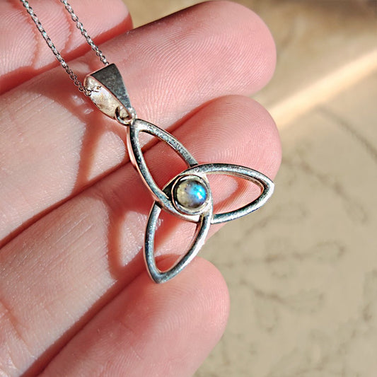 Colgante Triqueta con Labradorita - Plata de Ley 925