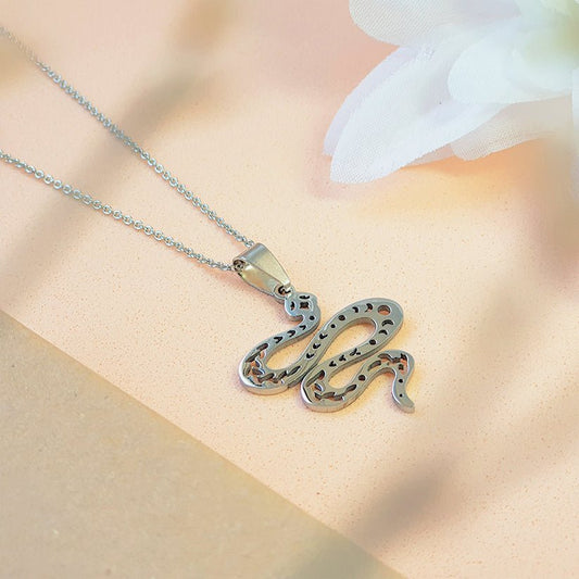 Collar Amuleto Serpens