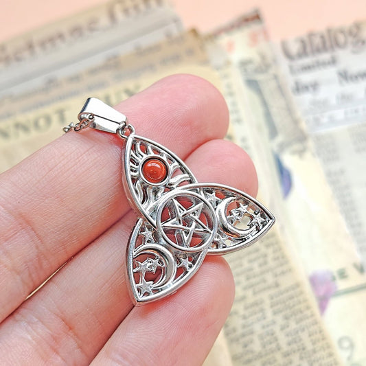 Collar Amuleto Triqueta Lunae Jaspe Rojo - Protección & Coraje