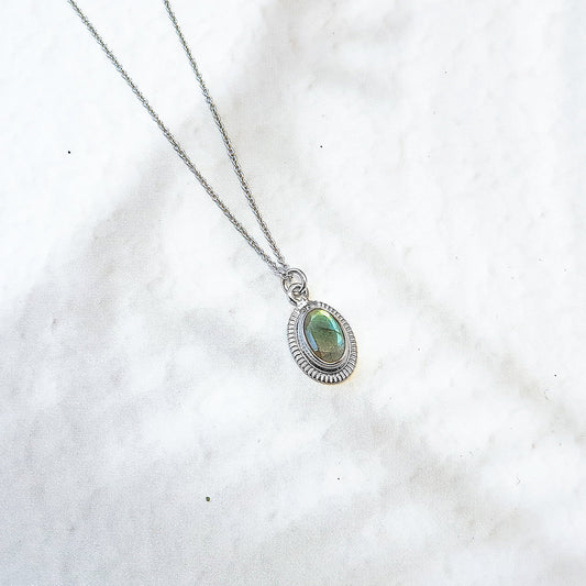 Collar Ovale Labradorita - Plata de Ley 925