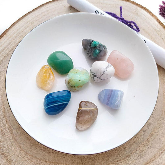 Kit de gemas para la ansiedad de Mystical Tienda con varias piedras curativas y relajantes en un set compacto.