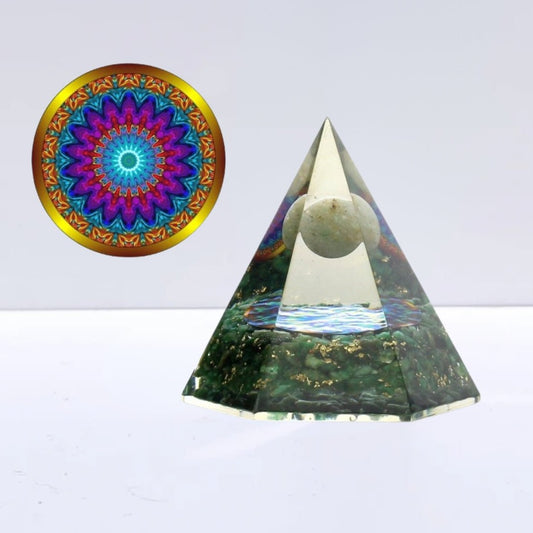 Pirámide Orgonita 'Sacred' - Jade con Mandala - Sensaido