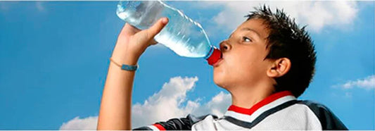 ¿Cuánta agua debes beber al día?