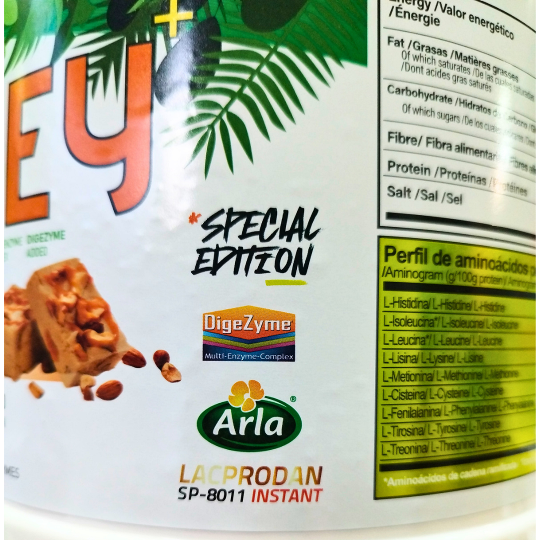 Suplemento de proteína WHEY 100% EFNE sabor helado turrón, envase con polvo de proteína para deportistas y nutrición saludable.