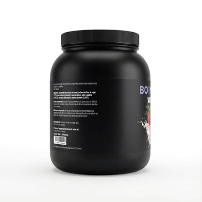 Proteína de suero premium sabor fresa de BORNSTRONG FITNESS, envase con polvo de proteína limpia al 97%.