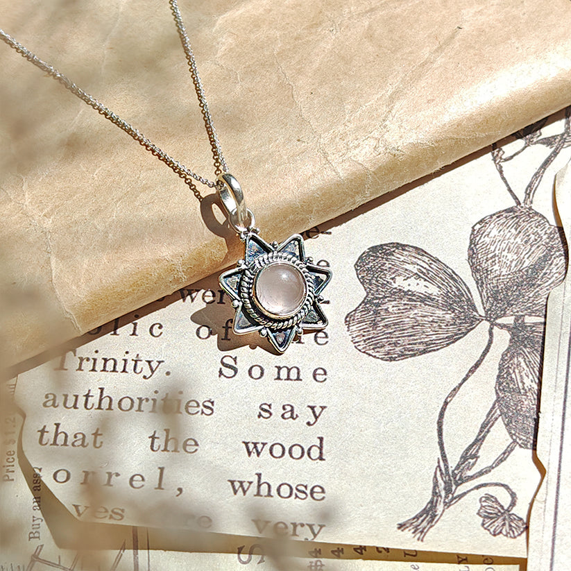 Colgante 'Astraea' Cuarzo Rosa y Plata de Ley 925