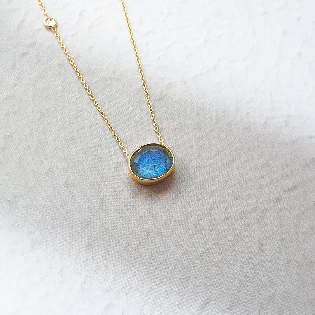 Collar Essentia Labradorita - Baño de Oro 18K