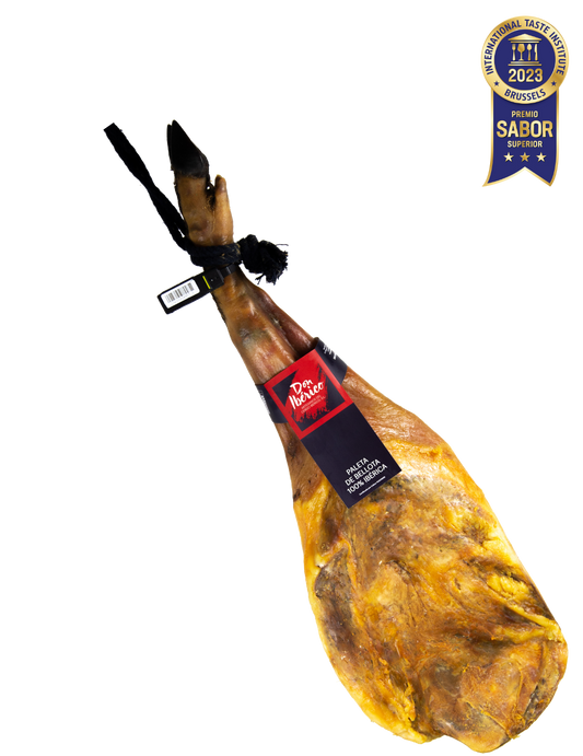 Jamón ibérico de bellota 100% Montanera de la marca MONJAMON Y MAS, en lonchas finas y curadas.