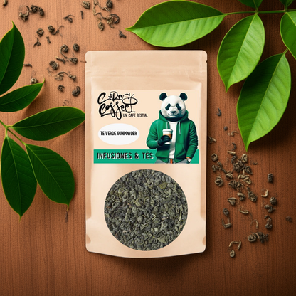 Té verde Gunpowder de Ceres Coffee en forma de pequeñas bolitas con intensidad vegetal visible en la imagen.