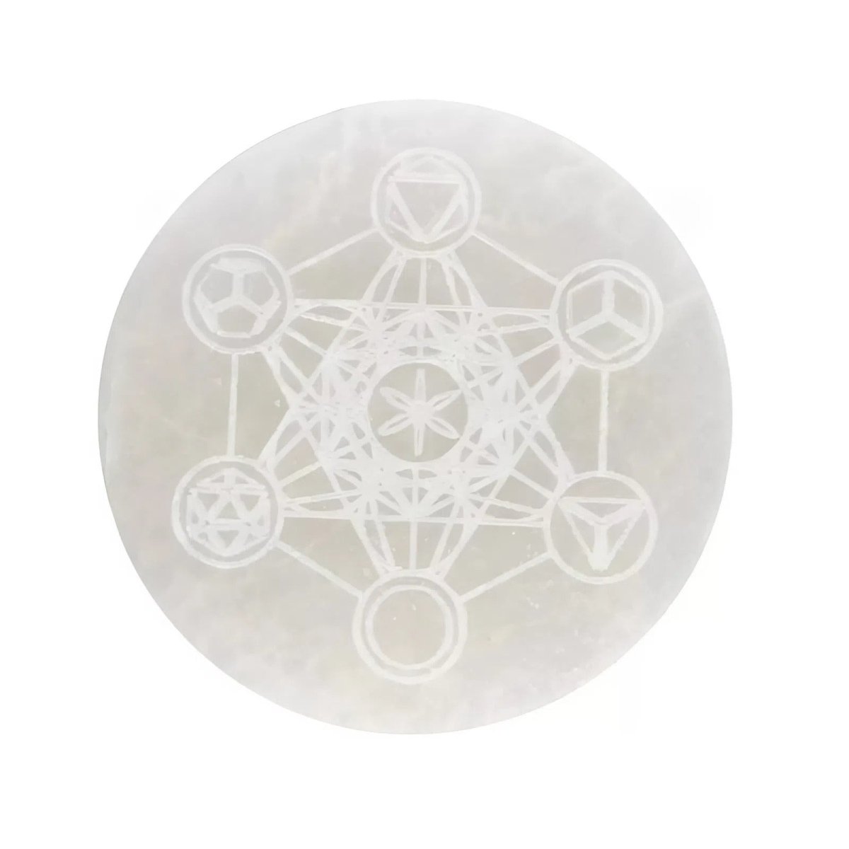 Figura geométrica de altar de selenita con símbolo de Metatrón, ideal para prácticas espirituales y meditación.