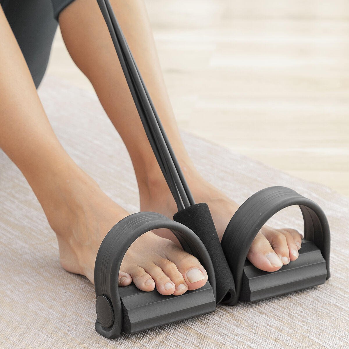 Bandas elásticas de resistencia multifunción innovagizmo con guía de ejercicios para entrenamiento en casa.