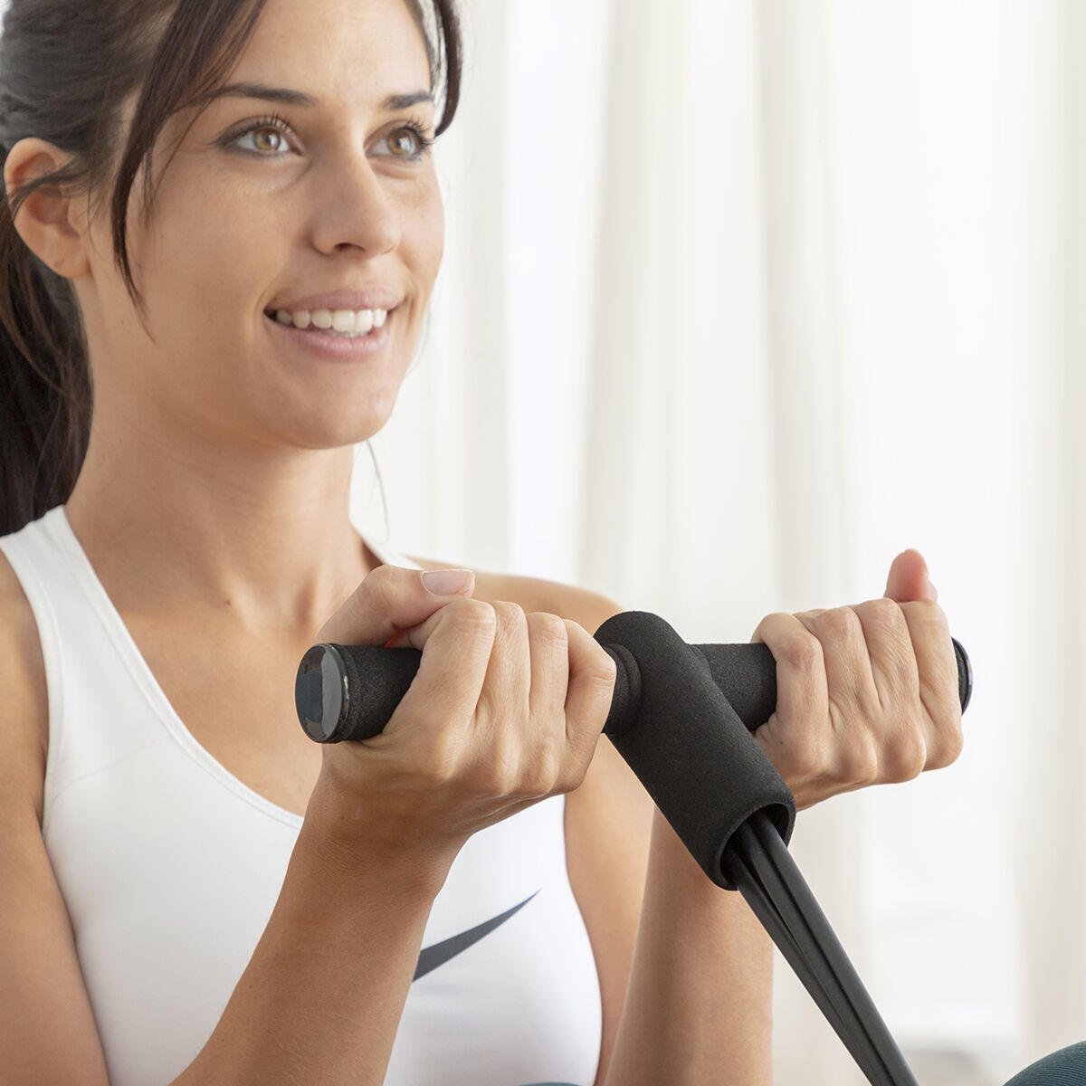Bandas elásticas de resistencia multifunción Tensport de Innovagizmo con guía de ejercicios para entrenamiento en casa.
