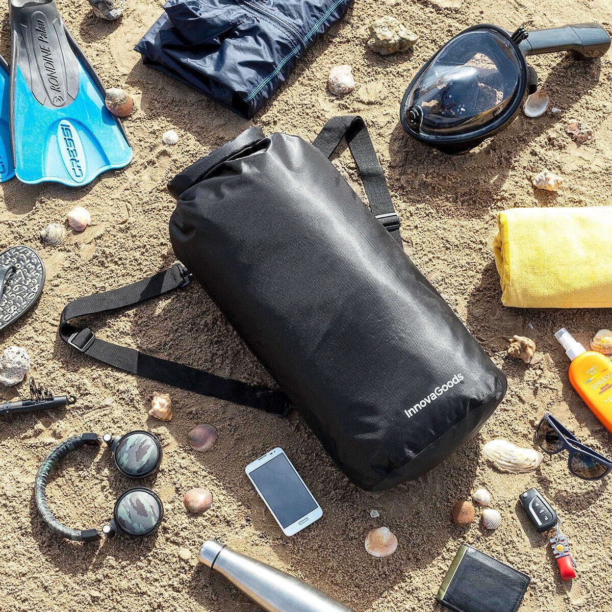 Bolsa estanca impermeable deportiva Dryhux de 20L de la marca innovagizmo, resistente al agua y perfecta para actividades al aire libre.