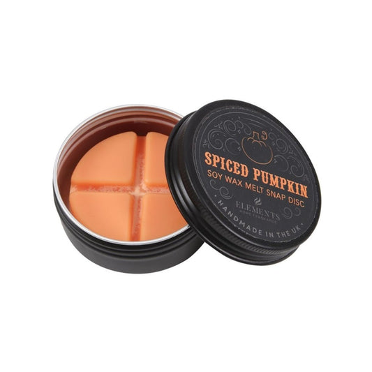 Vela de cera con forma de calabaza especiada y aroma cálido, ideal para ambientar en casa.
