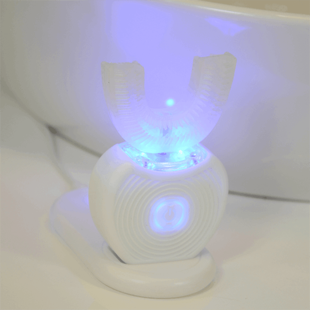 Cepillo dental automático 360º de innovagizmo, higiene rápida y sonrisa perfecta en solo 10 segundos, con diseño moderno y compacto.