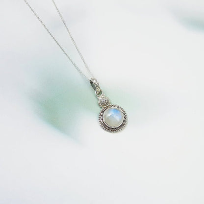 Colgante Botón de Piedra de Luna y Plata de Ley 925 - Sensaido