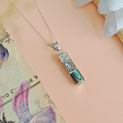 Colgante cofre de los deseos y abulón en plata de ley 925, con detalles intrincados, para mujer, de la marca Mystical Tienda.