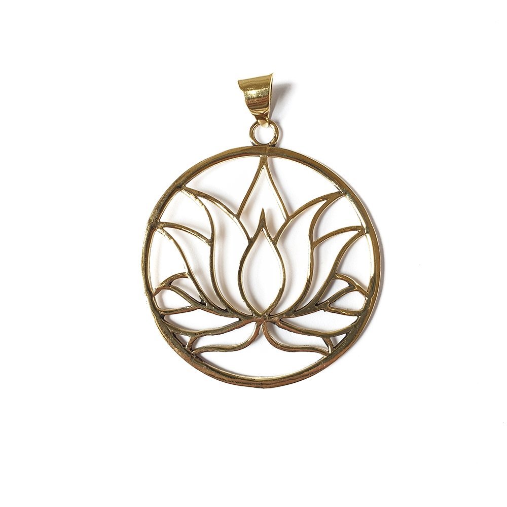 Colgante de bronce en forma de flor de loto, diseño elegante y detallado, ideal para joyería espiritual.