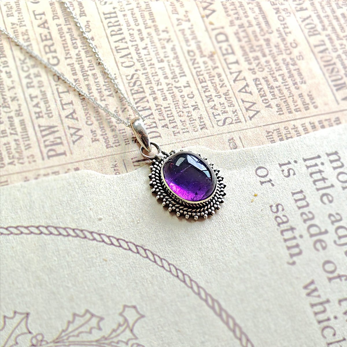 Colgante de plata de ley 925 con amatista en estilo Jaipur, hermoso y detallado, de la marca Mystical Tienda.
