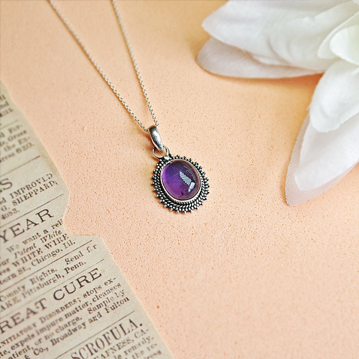 Colgante Jaipur de amatista y plata de ley 925 de Mystical Tienda, con diseño elegante y piedra brillante.
