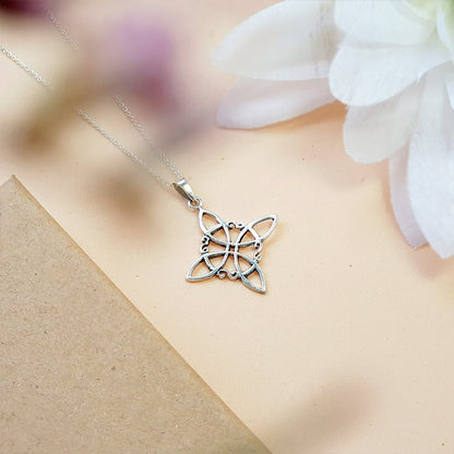 Colgante Nudo de Bruja "Celta" en Plata de Ley 925