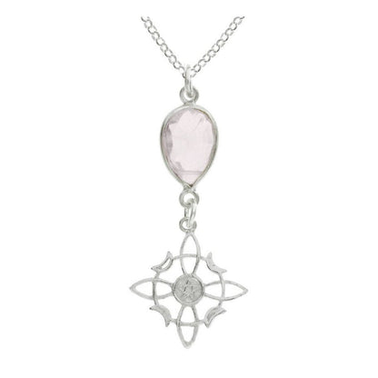 Colgante de plata de ley 925 con nudo de bruja y cuarzo rosa facetado, estilo místico y elegante.