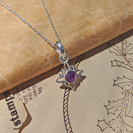 Colgante Nudo de Bruja 'Mini' Amatista en Plata de Ley 925