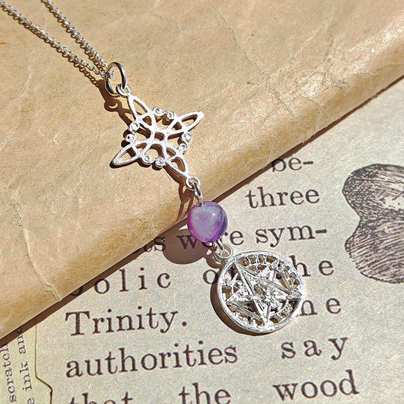 Colgante de plata Nudo de Bruja y Tetragramaton con bola de amatista, diseño místico y detalles en S925.