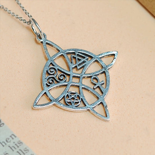 Colgante Nudo de Bruja y Amuletos de la Suerte en Plata de Ley 925