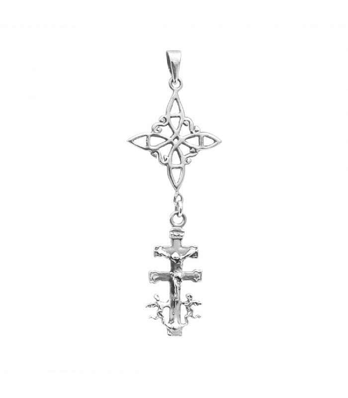 Colgante de Nudo de Bruja y Cruz de Caravaca en plata de ley 925, con diseño detallado y acabado brillante.