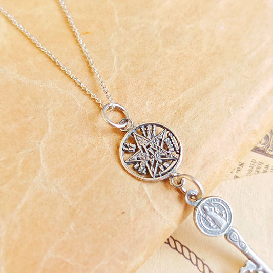 Colgante Protector Llave de San Benito & Tetragramaton S925