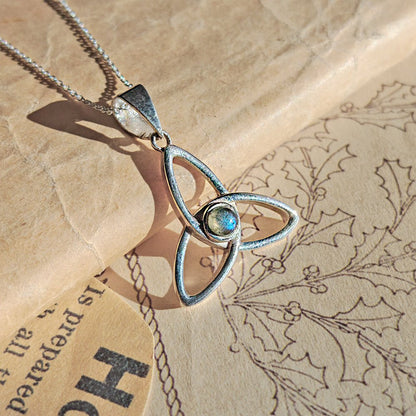 Colgante Triqueta con Labradorita - Plata de Ley 925