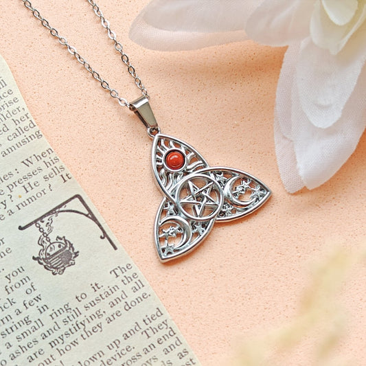 Collar Amuleto Triqueta Lunae Jaspe Rojo - Protección & Coraje