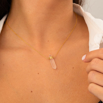 Collar Lancea Cuarzo Rosa - Baño de Oro 18K