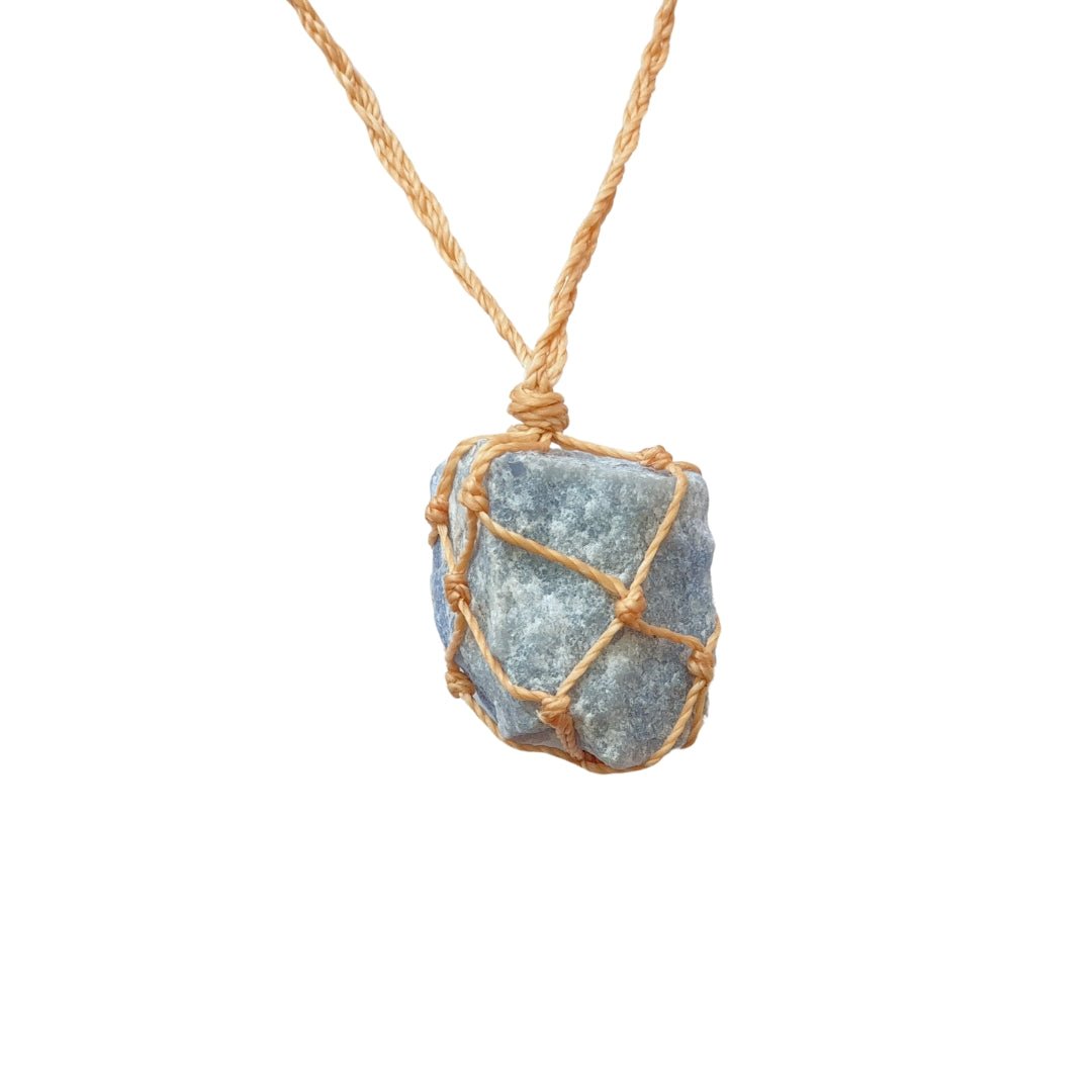 Collar Macramé de Cuarzo Azul en Bruto