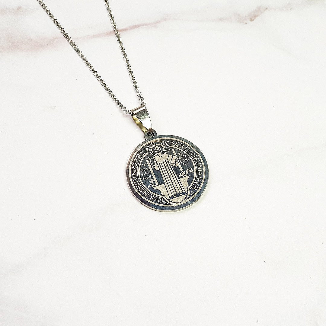 Collar Medalla de San Benito