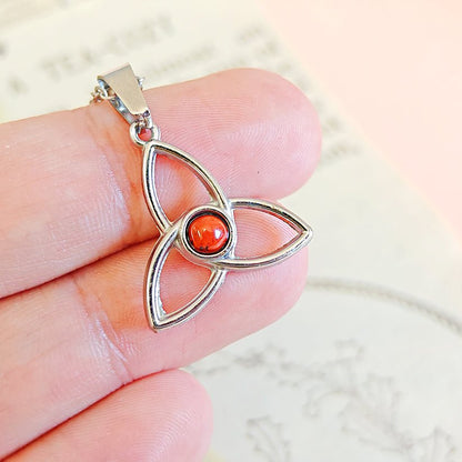 Collar Triqueta Jaspe Rojo - Acero Inoxidable