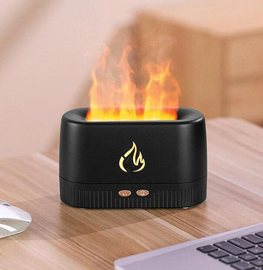Humidificador con efecto llamas de la marca Innovagizmo, muestra humo y luces que simulan llamas en un ambiente interior.