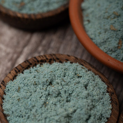 Incienso en Polvo Alcanfor con Laurel - Sagrada Madre