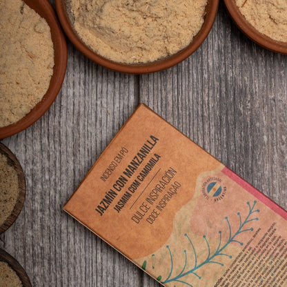 Incienso en Polvo Jazmín con Manzanilla - Sagrada Madre