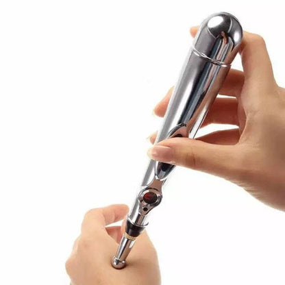 Lápiz de masaje de acupuntura innovagizmo.com, herramienta portátil para terapia de puntos de acupuntura en la piel.
