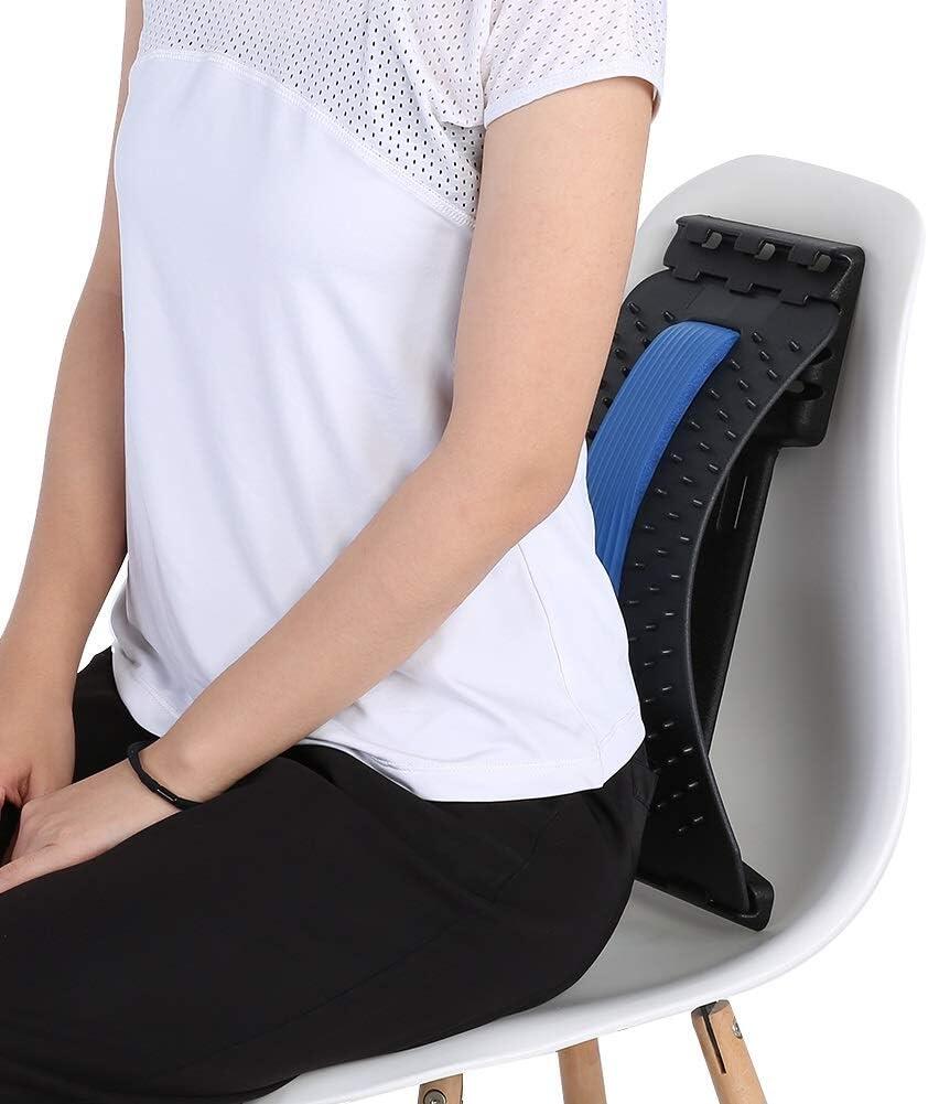 Masajeador de espalda lumbar innovagizmo.com, dispositivo portátil con rodillos y calor para aliviar tensión y dolores lumbares.