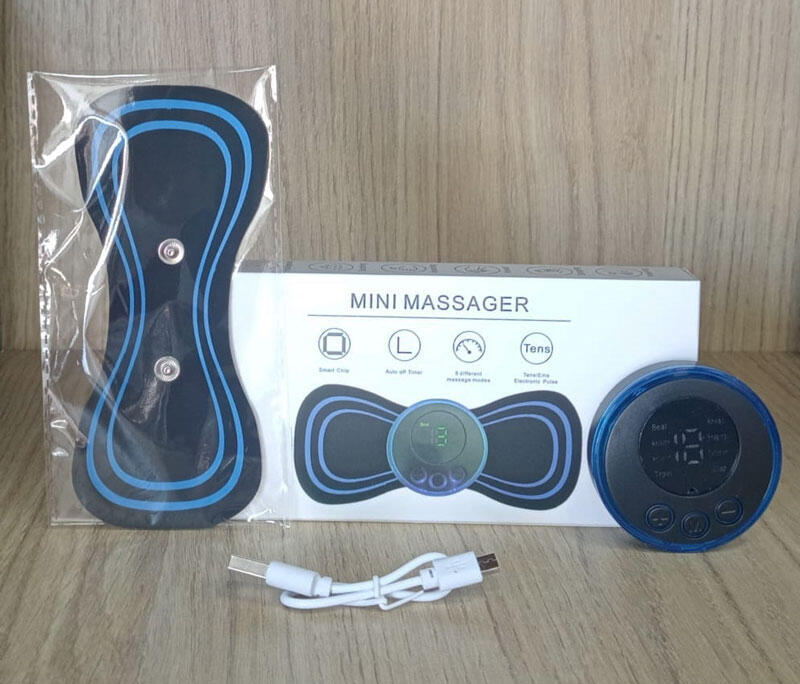 Masajeador muscular eléctrico innovagizmo con mango ergonómico y cabezal de masaje para aliviar tensiones y dolores musculares.